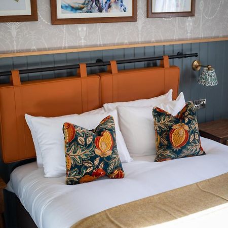 Ely Hotel By Chef & Brewer Collection Кэмберлей Экстерьер фото
